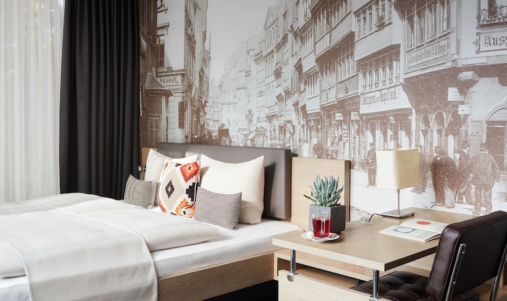 Living Hotel Frankfurt 7