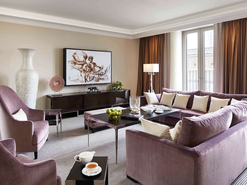 Sofitel Frankfurt Opera 21