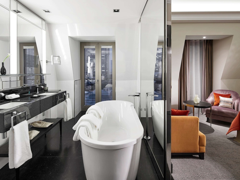 Sofitel Frankfurt Opera 12