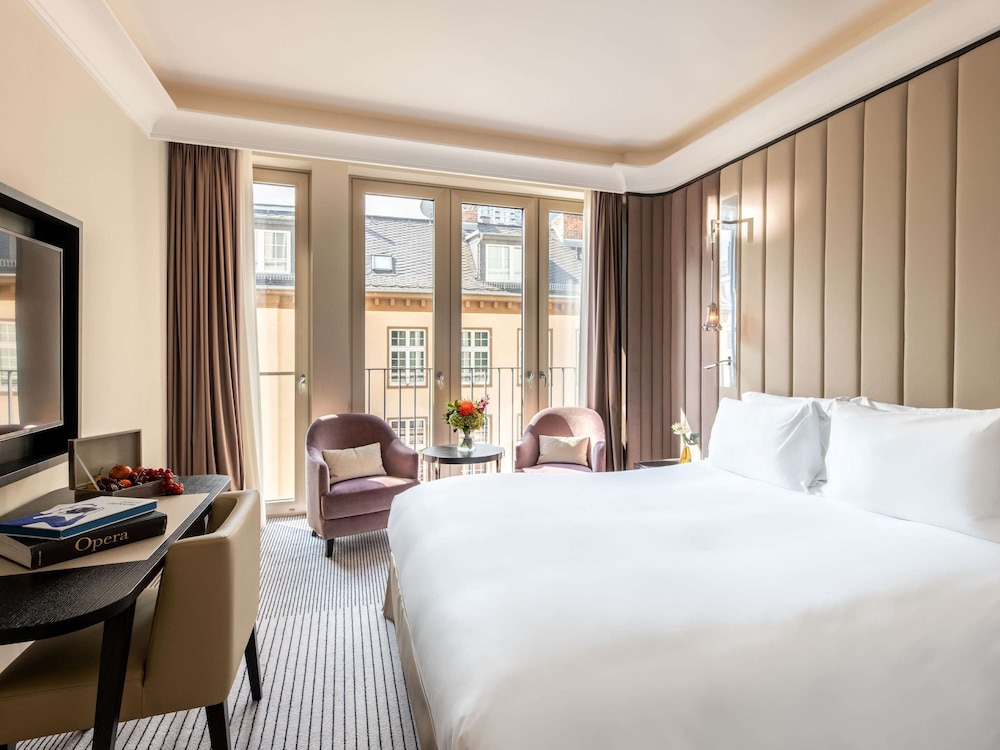 Sofitel Frankfurt Opera 24