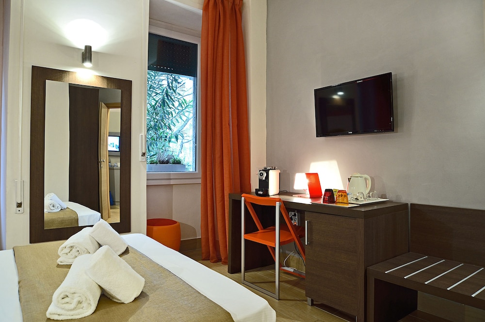 B&B 94Rooms Vatican - Vigliena 13