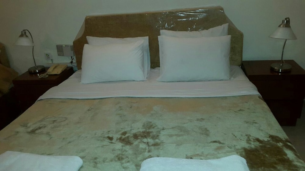 Al Raein Hotel Apartment 4