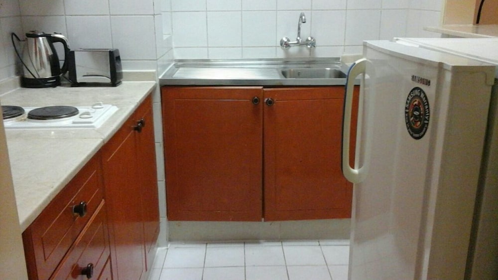 Al Raein Hotel Apartment 23