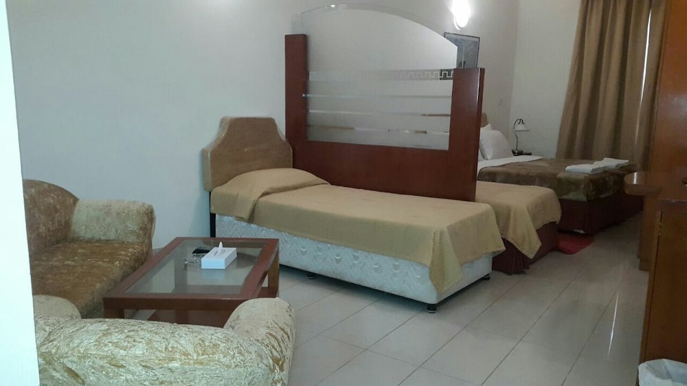 Al Raein Hotel Apartment 10