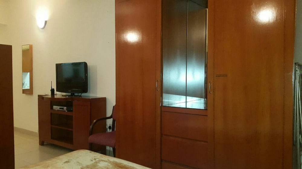 Al Raein Hotel Apartment 18