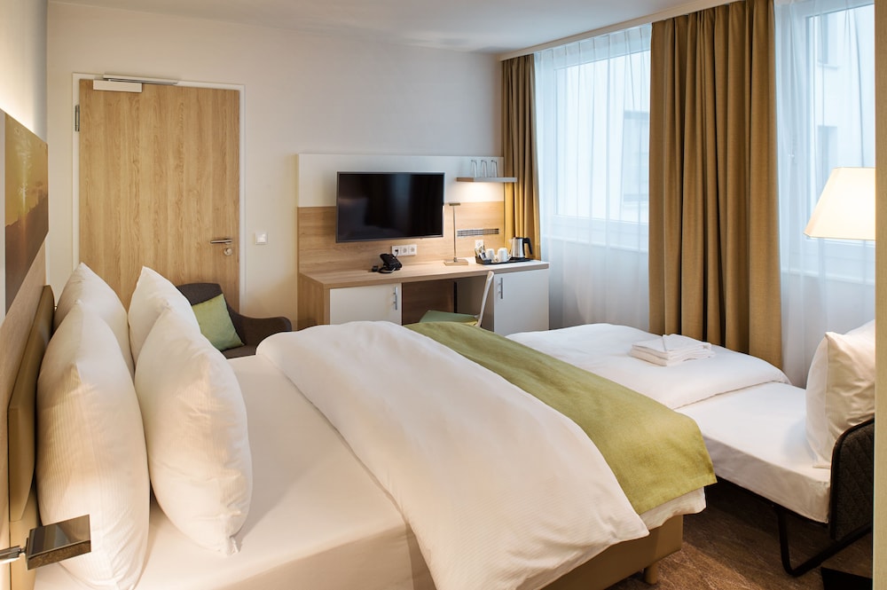 Holiday Inn Frankfurt Airport 24