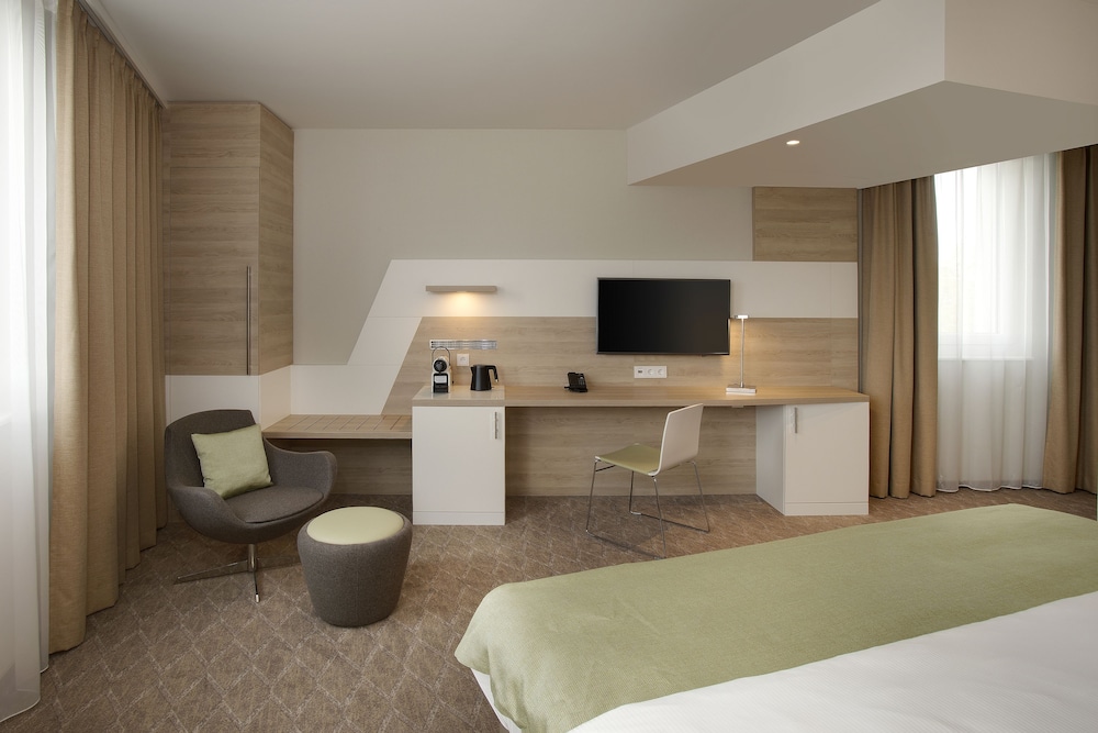 Holiday Inn Frankfurt Airport 15