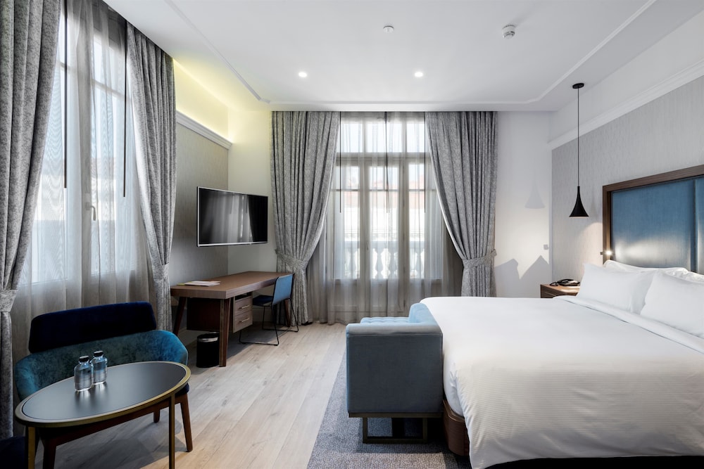 DoubleTree by Hilton Madrid-Prado 14