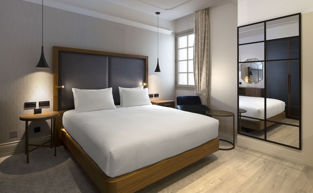 DoubleTree by Hilton Madrid-Prado 12