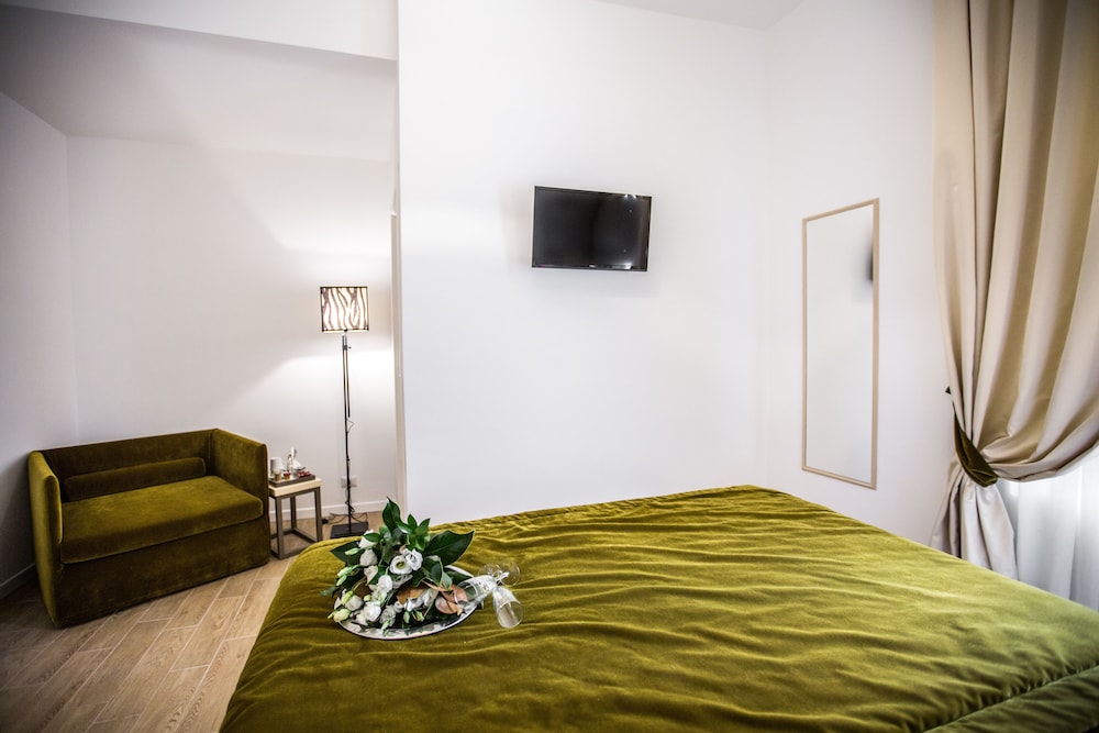 Chic & Town Luxury Rooms 21