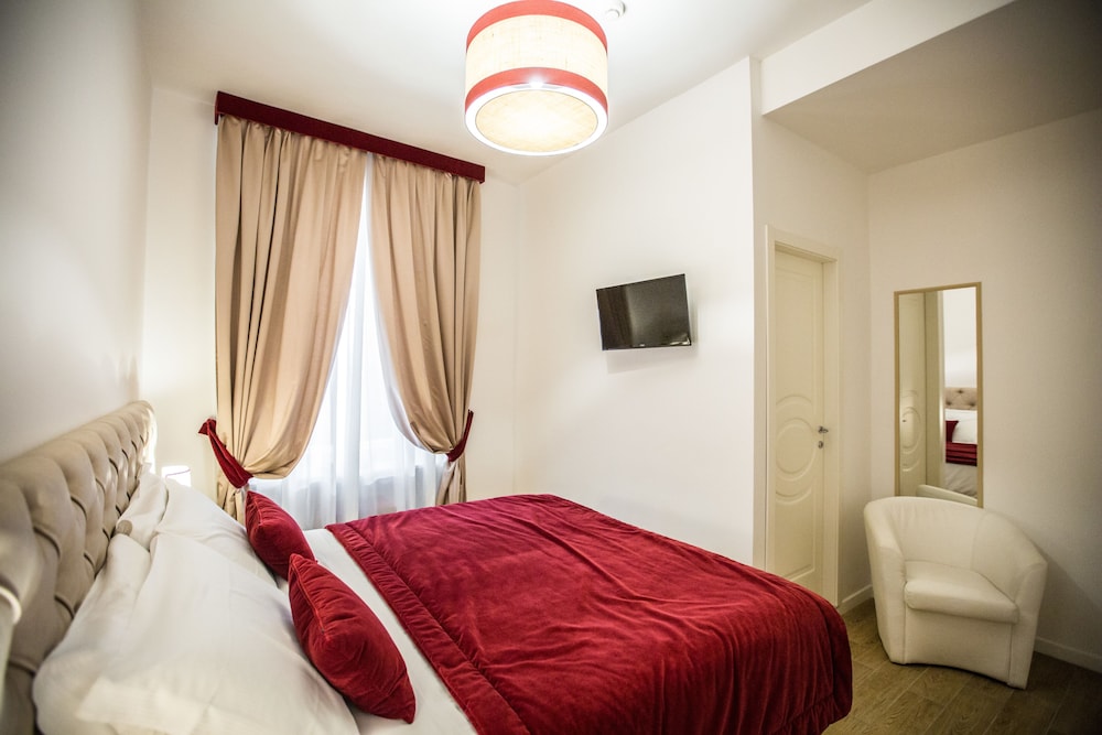 Chic & Town Luxury Rooms 24