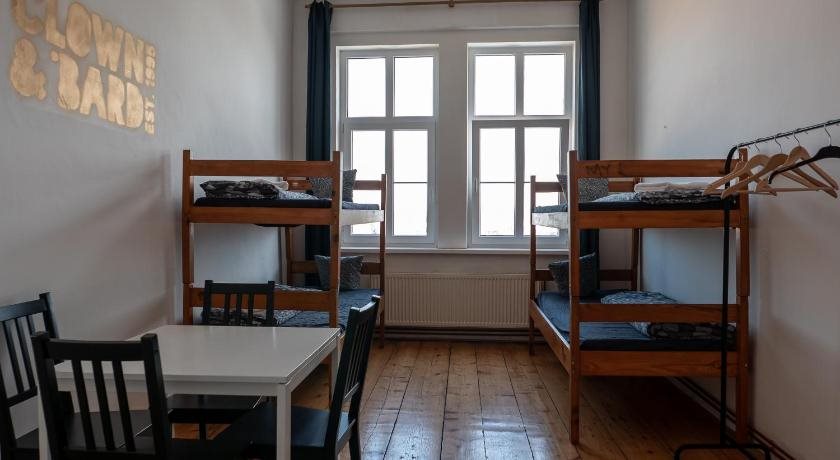 Clown and Bard Hostel 4