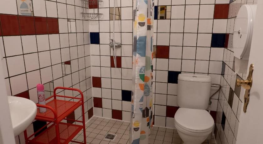 Clown and Bard Hostel 7