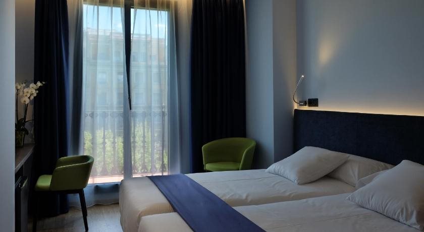 Hotel Chi 10
