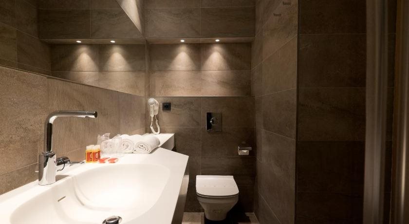 Hotel Chi 18