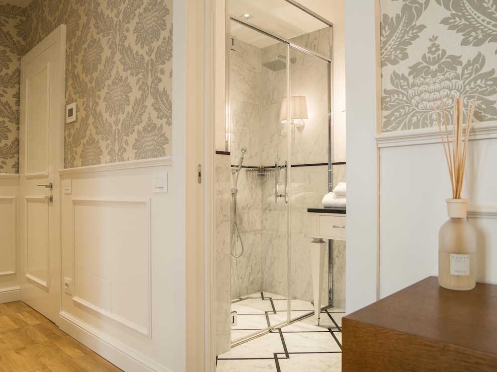 Duomo Rooms 7