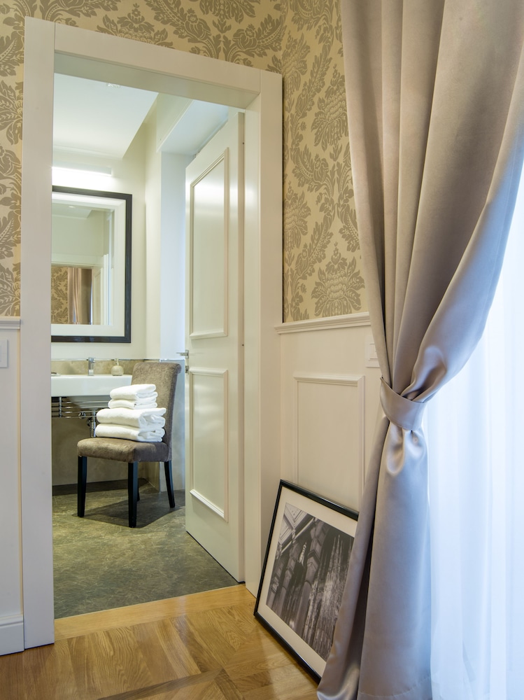 Duomo Rooms 24
