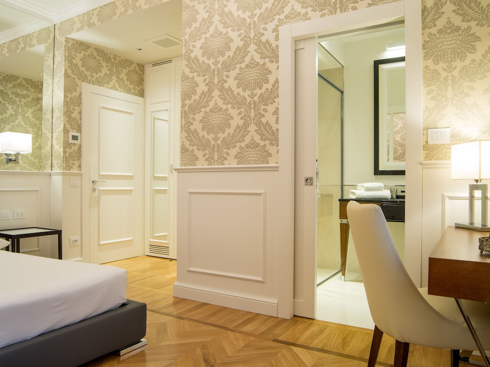 Duomo Rooms 9