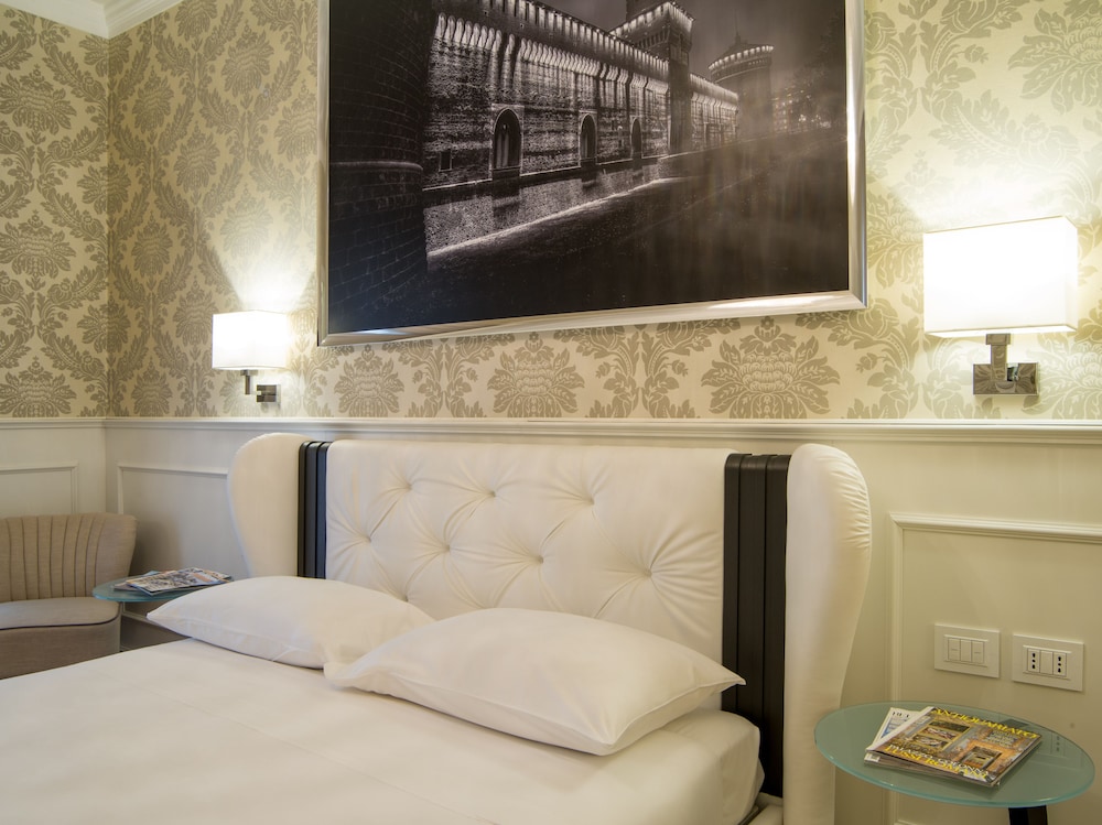 Duomo Rooms 22