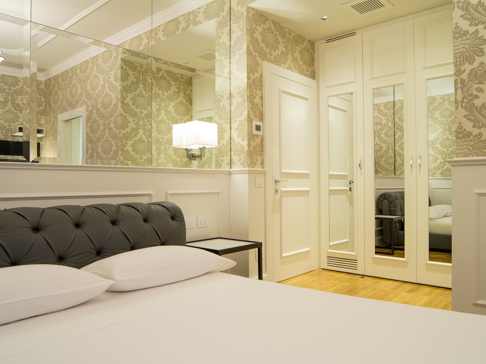 Duomo Rooms 11