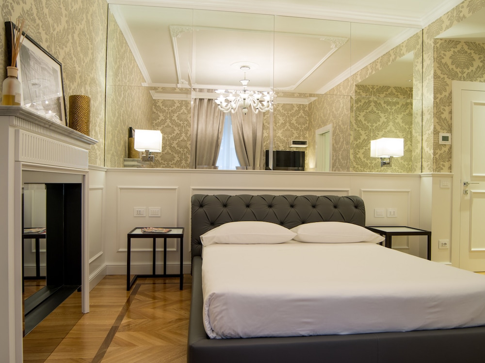 Duomo Rooms 18