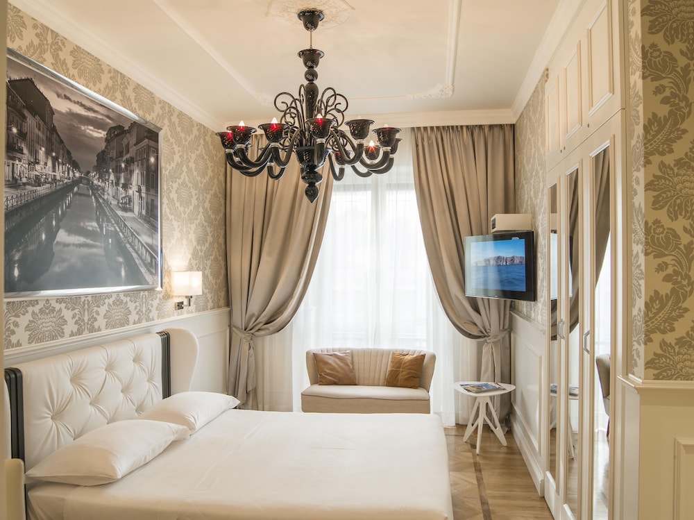 Duomo Rooms 14