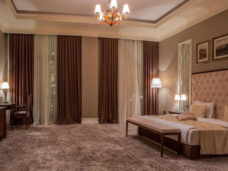 Sapphire City Hotel 11