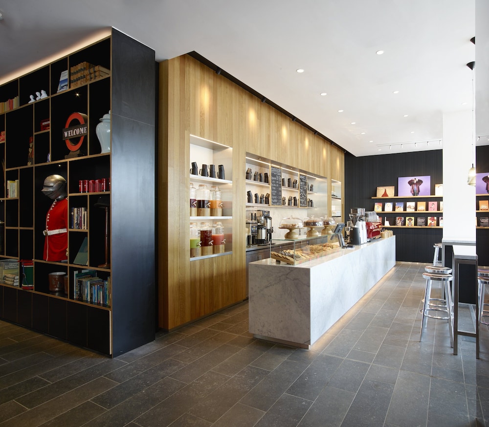 citizenM Tower of London 20