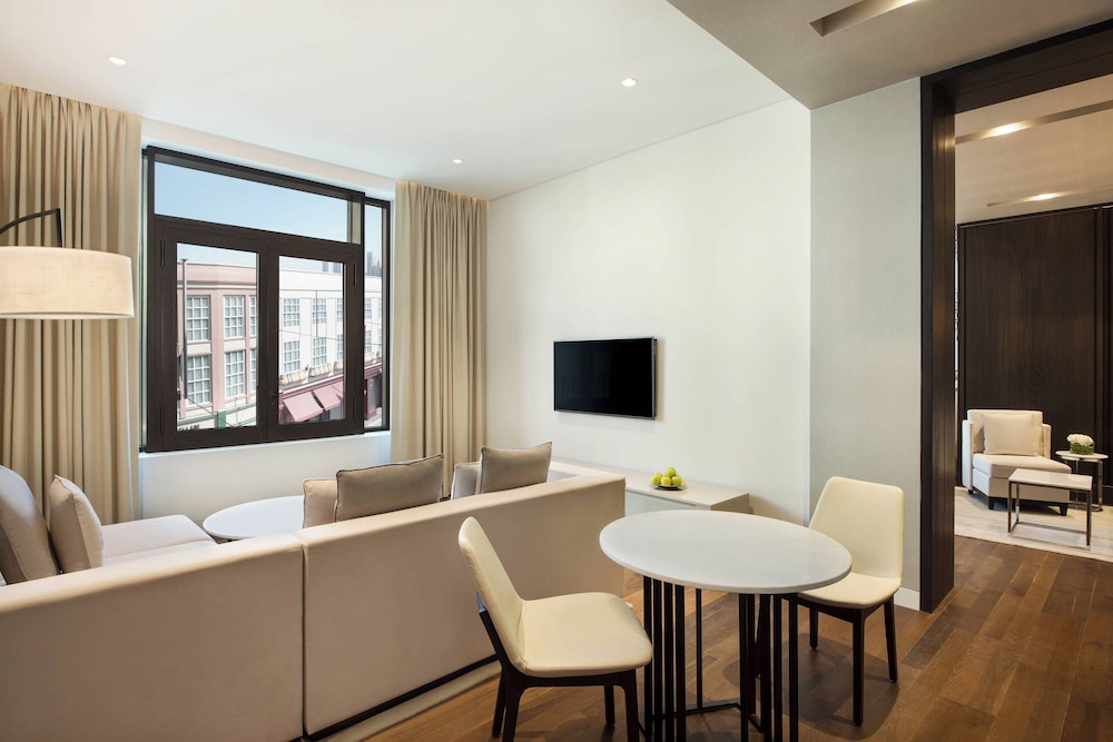 La Ville Hotel & Suites CITY WALK, Dubai, Autograph Collection 6