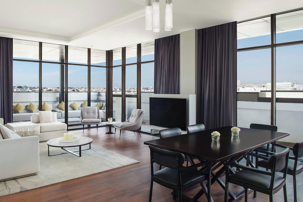 La Ville Hotel & Suites CITY WALK, Dubai, Autograph Collection 24
