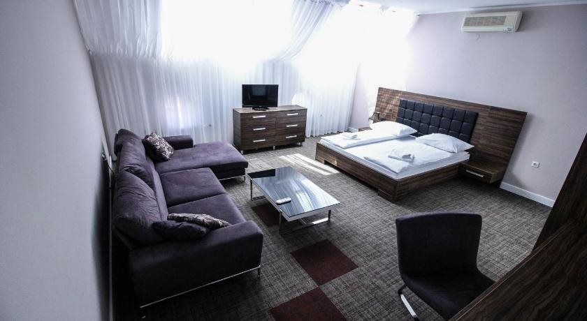 Hostel Story 23