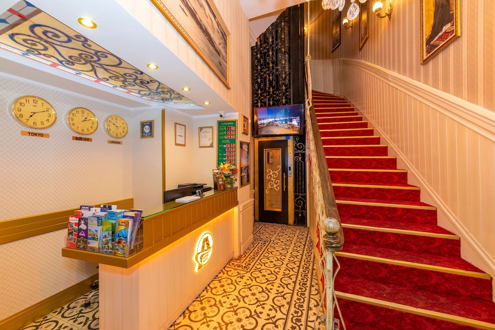 Alpek Hotel 4