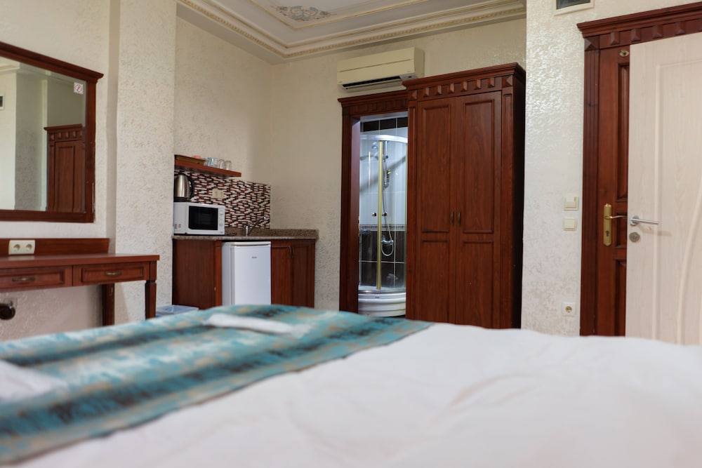 Atam Suites & Apart 18