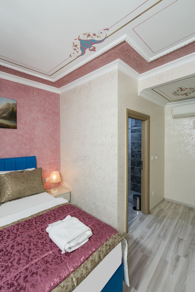 Atam Suites & Apart 14