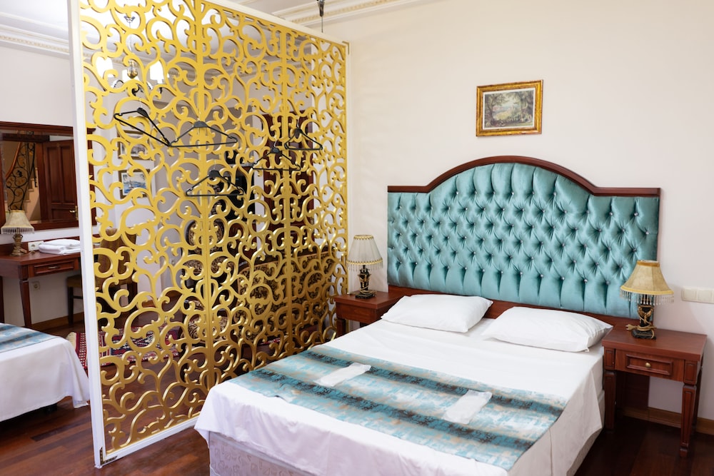 Atam Suites & Apart 22