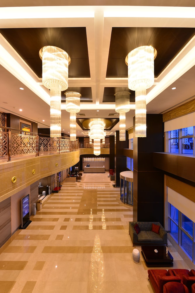 Clarion Hotel Istanbul Mahmutbey 12