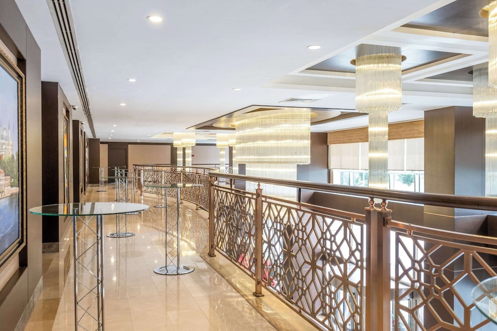 Clarion Hotel Istanbul Mahmutbey 8