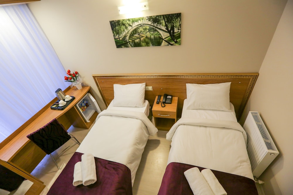 Grand Istanbul Airport Hotel 7