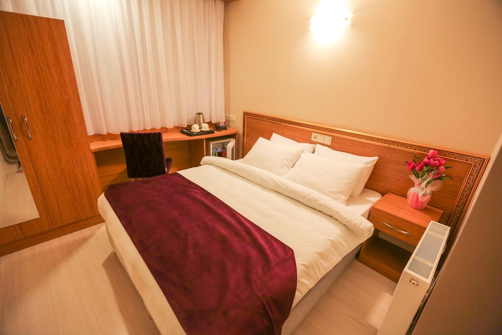 Grand Istanbul Airport Hotel 12