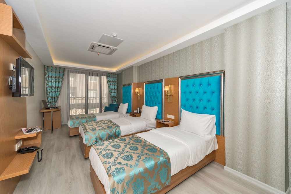 Grand Palace Hotel 14