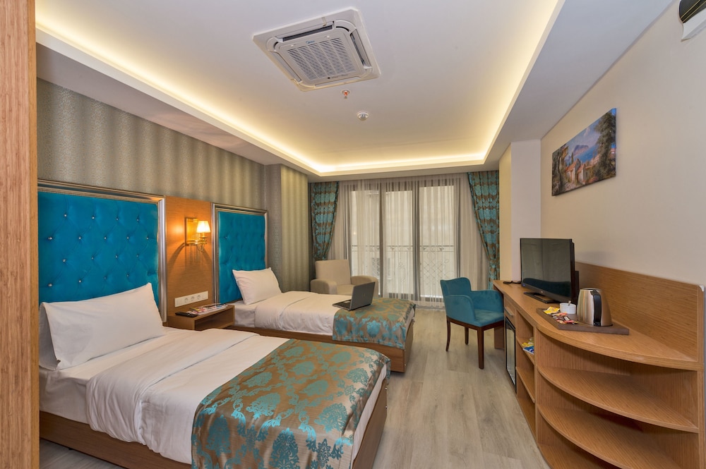 Grand Palace Hotel 19