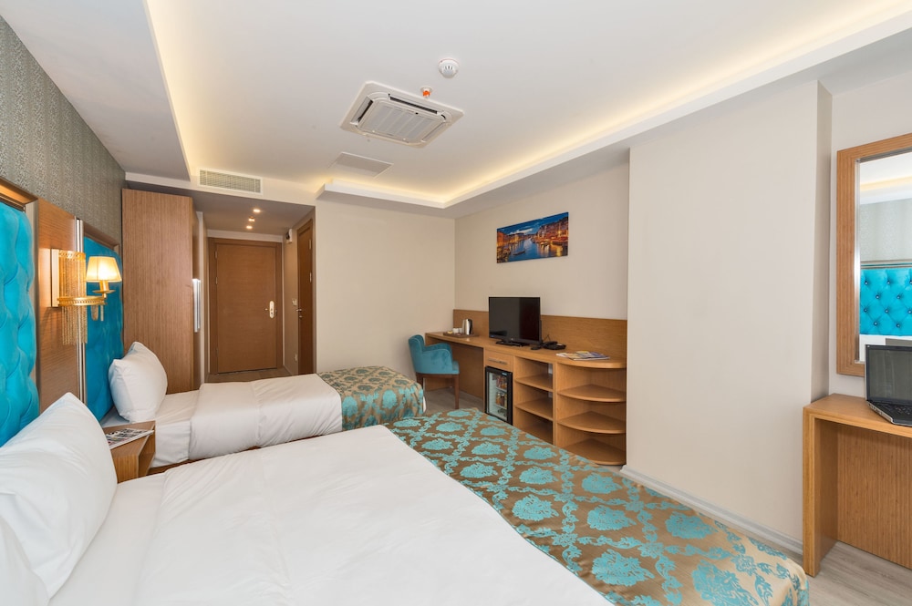 Grand Palace Hotel 23