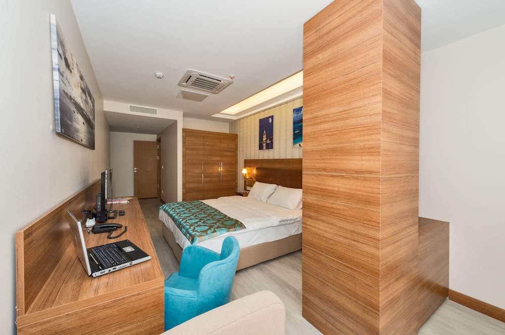 Grand Palace Hotel 13