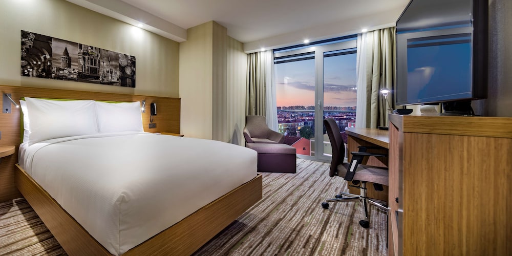 Hampton by Hilton Istanbul Atakoy 17