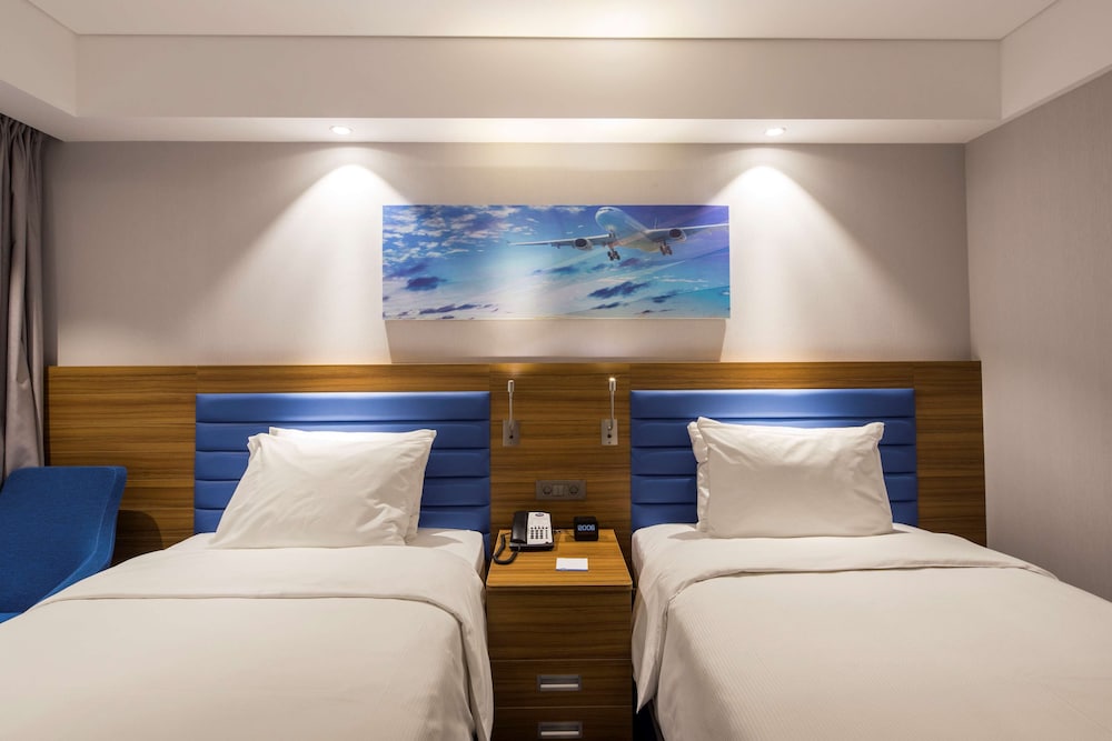 Hampton by Hilton Istanbul Kurtkoy 14