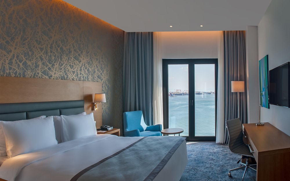 Holiday Inn Istanbul Tuzla Bay 12