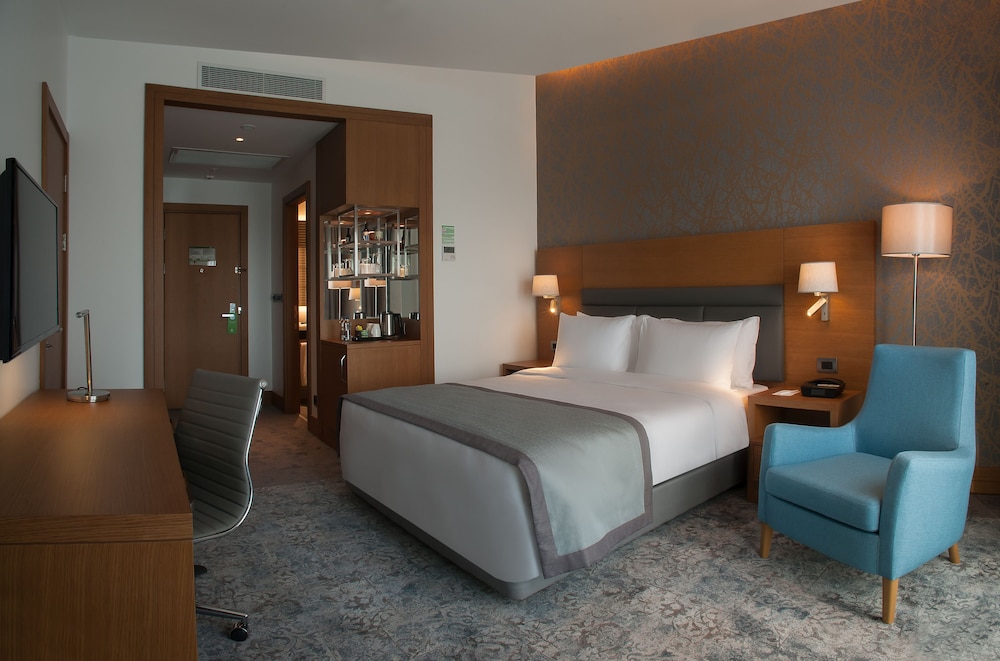 Holiday Inn Istanbul Tuzla Bay 6