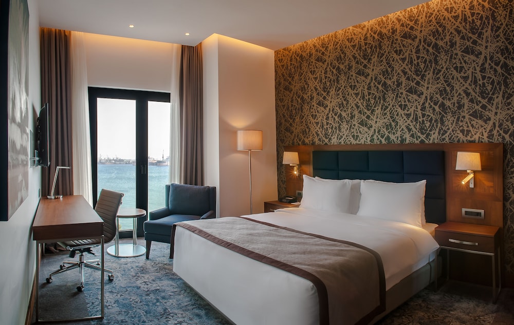 Holiday Inn Istanbul Tuzla Bay 2