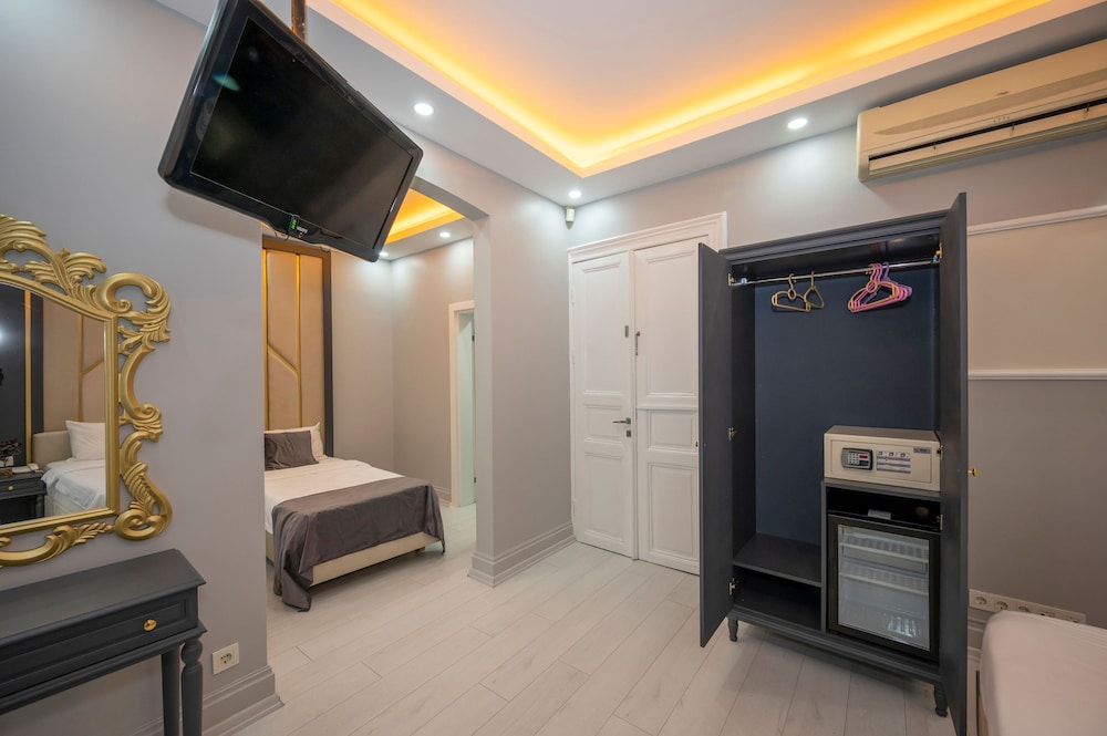 Hotel Next2 4