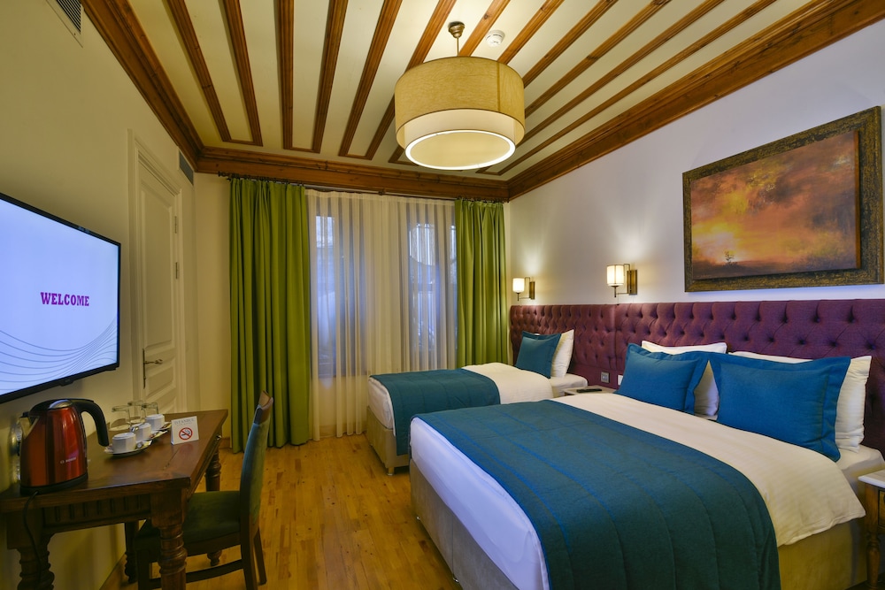 Istanbul Life Hotel 24
